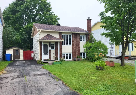 Two or more stories for sale - 1749 Rue Brûlotte, Sherbrooke, J1E3P4