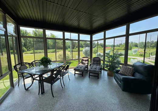 Maison à vendre - 121 Rue Yves-Malouin, Waterloo, J0E 2N0