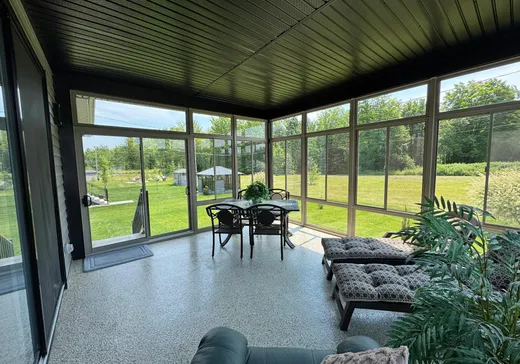 Maison à vendre - 121 Rue Yves-Malouin, Waterloo, J0E 2N0