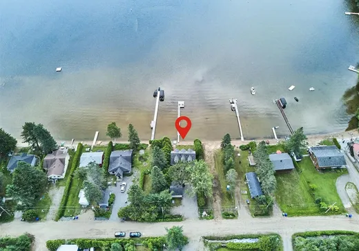 Maison à vendre - 11 Rue Lachapelle, Lac-Des-Plages, J0T 1K0