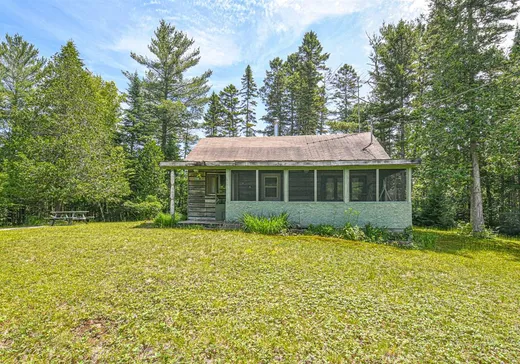 Maison à vendre - 2140 Ch. Sicard, Ste-Lucie, J0T 2J0