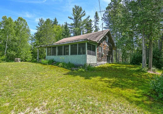 Maison à vendre - 2140 Ch. Sicard, Ste-Lucie, J0T 2J0