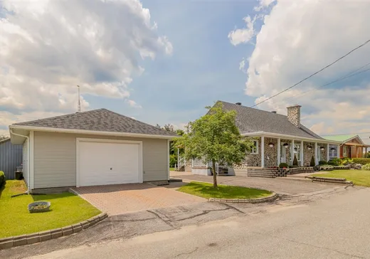 Bungalow à vendre - 11 Rue Sauveur-Patry, St-Alban, G0A3B0