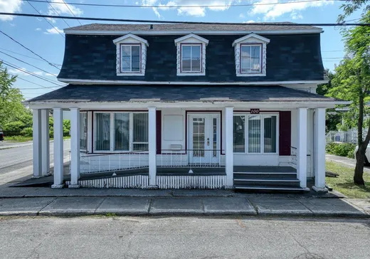 Maison à étages à vendre - 100Z Rue St-Joseph N., Thetford Mines, G6G3N9