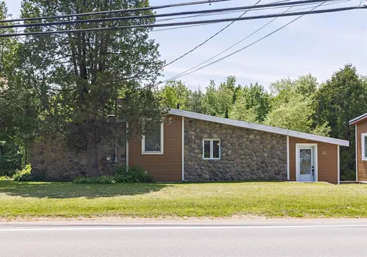 1 1/2 Storey for sale - 21 Route de Duchesnay, Sainte-Catherine-de-la-Jacques-Cartier, G3N0J2