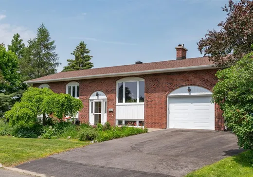 Maison à vendre - 10 Rue de la Forêt, La Prairie, J5R 4H5