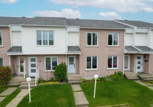 Maison à étages à vendre - 1165 Rue Véronique, Fleurimont, J1E4B2