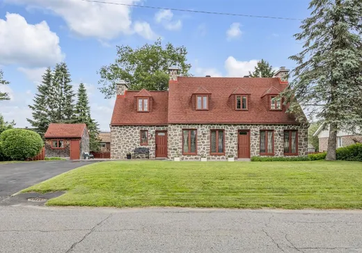 Two or more stories for sale - 1215 Rue Beaurivage, Lac-St-Charles, G3G2J9