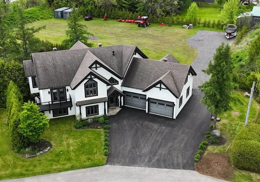 Maison à étages à vendre - 7708 Av. Royale, Château-Richer, G0A1N0