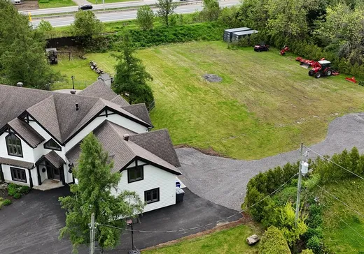 Maison à vendre - 7708 Av. Royale, Château-Richer, G0A 1N0