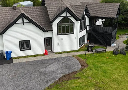 Maison à vendre - 7708 Av. Royale, Château-Richer, G0A 1N0