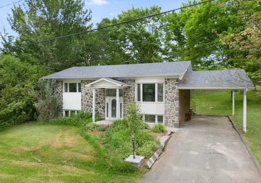 Bungalow for sale - 59 Rue Crabtree, Windsor, J1S1V1