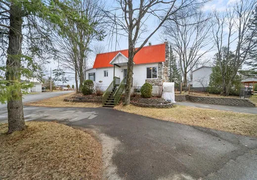 Maison à étages à vendre - 1068 Rue Sylvain, Ste-Eulalie, G0Z1E0