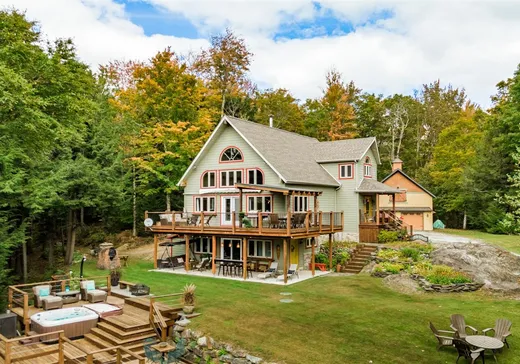 Maison à vendre - 2 Ch. André, Bolton-Est, J0E 1G0