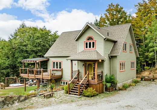 Maison à vendre - 2 Ch. André, Bolton-Est, J0E 1G0