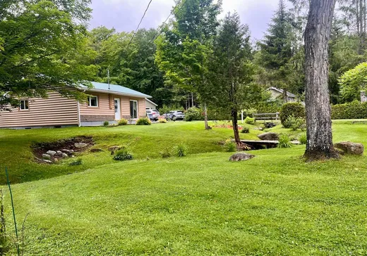 Maison à vendre - 115 Rue de la Grosse-Roche, Lac-Mégantic, G0Y 1G0