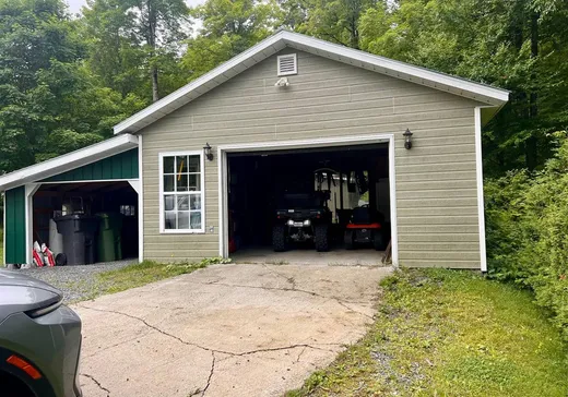 Maison à vendre - 115 Rue de la Grosse-Roche, Lac-Mégantic, G0Y 1G0