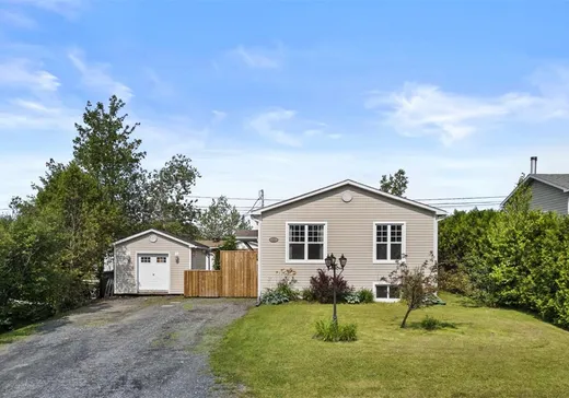 House for sale - 231 Rue St-Michel-Archange, Sherbrooke, J1R 0C3