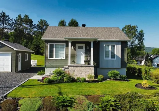 Bungalow for sale - 220 Rue des Cerisiers, Dixville, J0B1P0