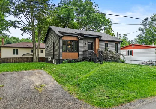 Bungalow for sale - 375 Rue Arthur-Priem, Saint-Roch-de-Richelieu, J0L2M0