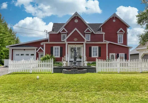 Maison à étages à vendre - 990 Rue Ste-Anne, Yamachiche, G0X3L0