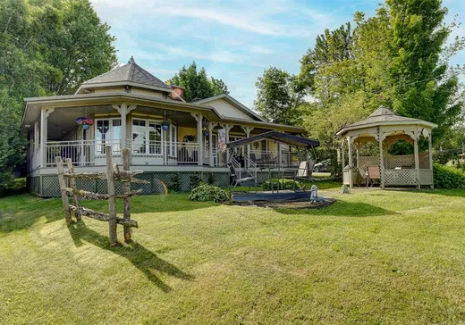 Maison à vendre - 1104 Ch. du Lac, Ste-Catherine-De-Hatley, J0B 1W0