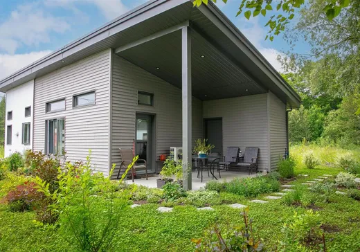 Maison à vendre - 51 Rue des Tailleurs-de-Pierre, Stanstead, J0B 3E4