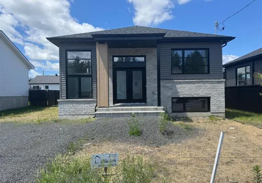 Bungalow for sale - 215 Rue de l'Aligoté, Drummondville, J2B7S1