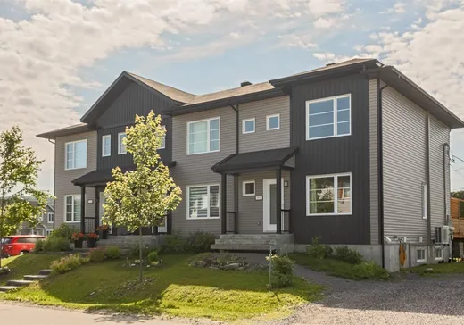 Maison à étages à vendre - 1875Z Rue du Curé-Marcotte, Lac-St-Charles, G3G1R6