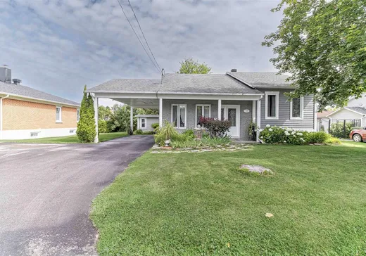 Split-level for sale - 239 Rue McClure, Cowansville, J2K1Y1