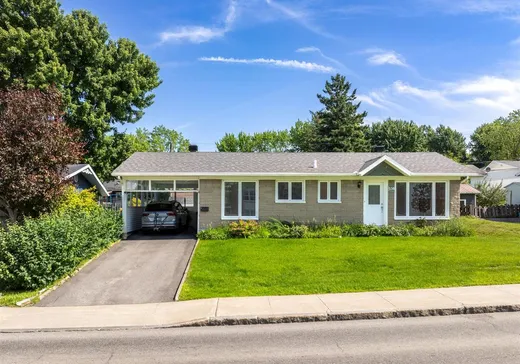 Bungalow à vendre - 230 Boul. Jean-Talon O., Ville de Québec, G1G2M2