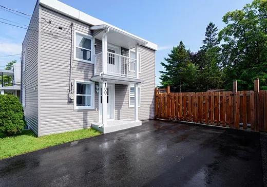 Maison à vendre - 100 Rue Ste-Anne, L'Épiphanie, J5X 3Z8