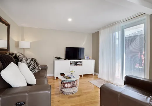 Maison à vendre - 100 Rue Ste-Anne, L'Épiphanie, J5X 3Z8