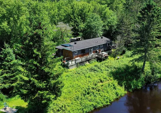 Maison à étages à vendre - 1235 Rue Émond, Mont-Tremblant, J8E2M5
