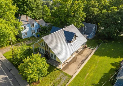 Bungalow for sale - 24A Av. de Melbourne N., Pointe-Claire (Montreal Island), J0B2H0