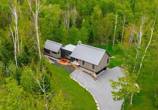 Bungalow à vendre - 310 Ch. de l'Héritage, Saint-Sauveur, J0R1R4