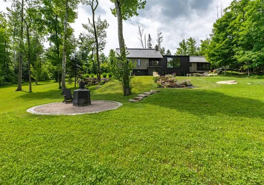Maison à vendre - 310 Ch. de l'Héritage, Saint-Sauveur, J0R 1R4