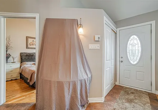 Maison à vendre - 33 Av. St-Denis, Saint-Sauveur, J0R 1R4