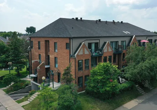 Maison à étages à vendre - 7157 Imp. de l'Eau-Vive, Montréal (Anjou), H1J2V5