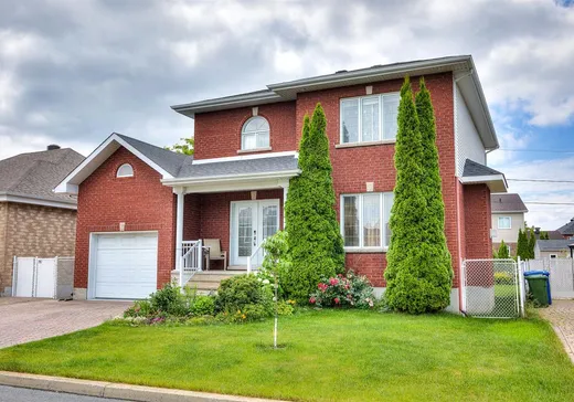 Maison à étages à vendre - 8530 Rue Occident, Brossard, J4Y3G1