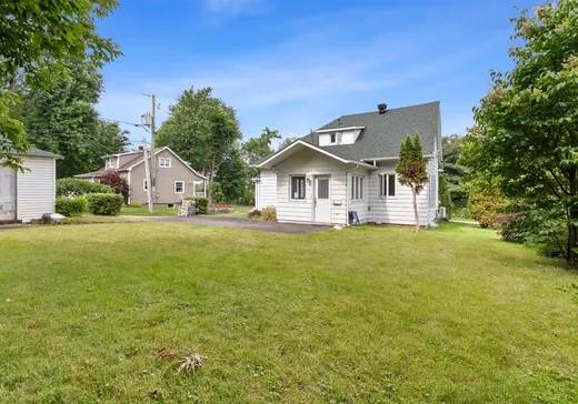 Maison à vendre - 42 Boul. Salaberry N., App. A, Châteauguay, J6J 4J4