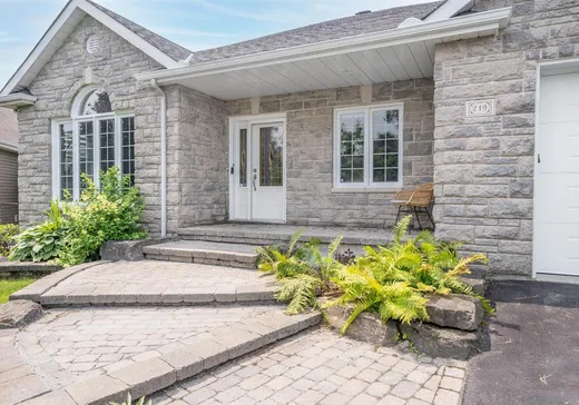 Maison à vendre - 219 Rue de St-Félicien, Gatineau, J8R 3J2