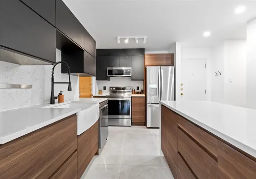 Condo for sale - 1960 Rue St-Jacques, App. 201, Montreal (Ville-Marie), H3J 2S1