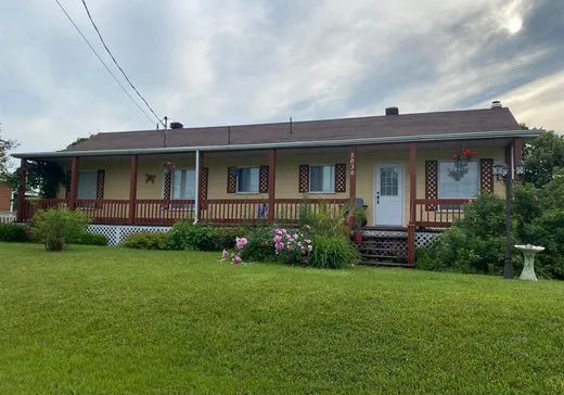 Bungalow for sale - 1030 Route 195, Matane, G0J3J0