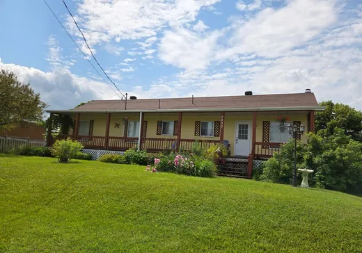 House for sale - 1030 Route 195, Matane, G0J 3J0