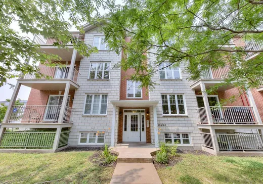 Condo for sale - 16255 Rue Victoria, App. 302, Montreal (East), H1A0B2