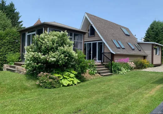 Maison à vendre - 22-26 Ch. de la Longue-Pointe, Beaulac-Garthby, G0Y 1B0
