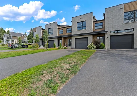 Maison à vendre - 1662 Rue du Calypso, Orford, J1X 8A9