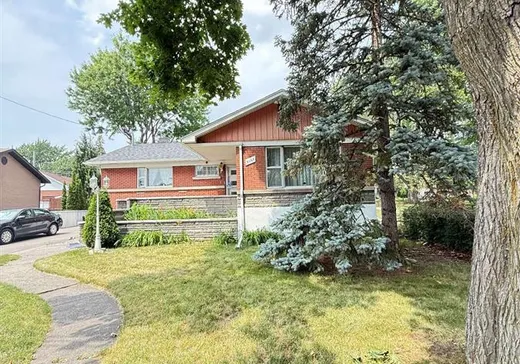 Maison à vendre - 9069 Rue Asselin, Montréal (Saint-Léonard), H1R 2C9