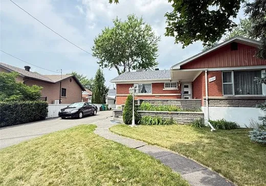 Maison à vendre - 9069 Rue Asselin, Montréal (Saint-Léonard), H1R 2C9